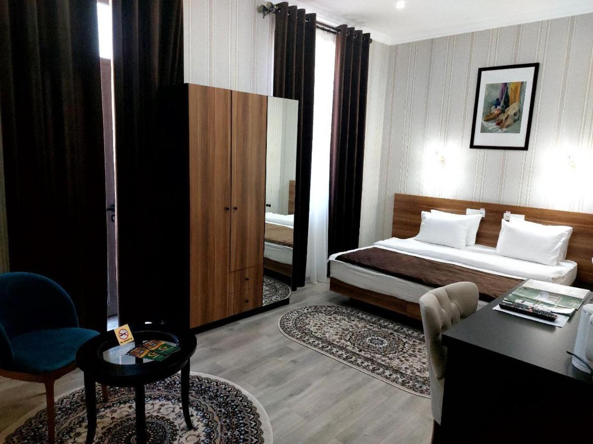 Garden Plaza Bukhara Hotel Bagian luar foto
