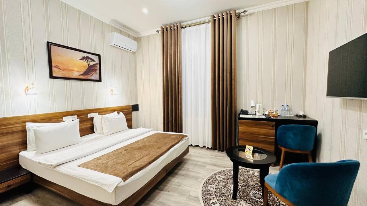Garden Plaza Bukhara Hotel Bagian luar foto