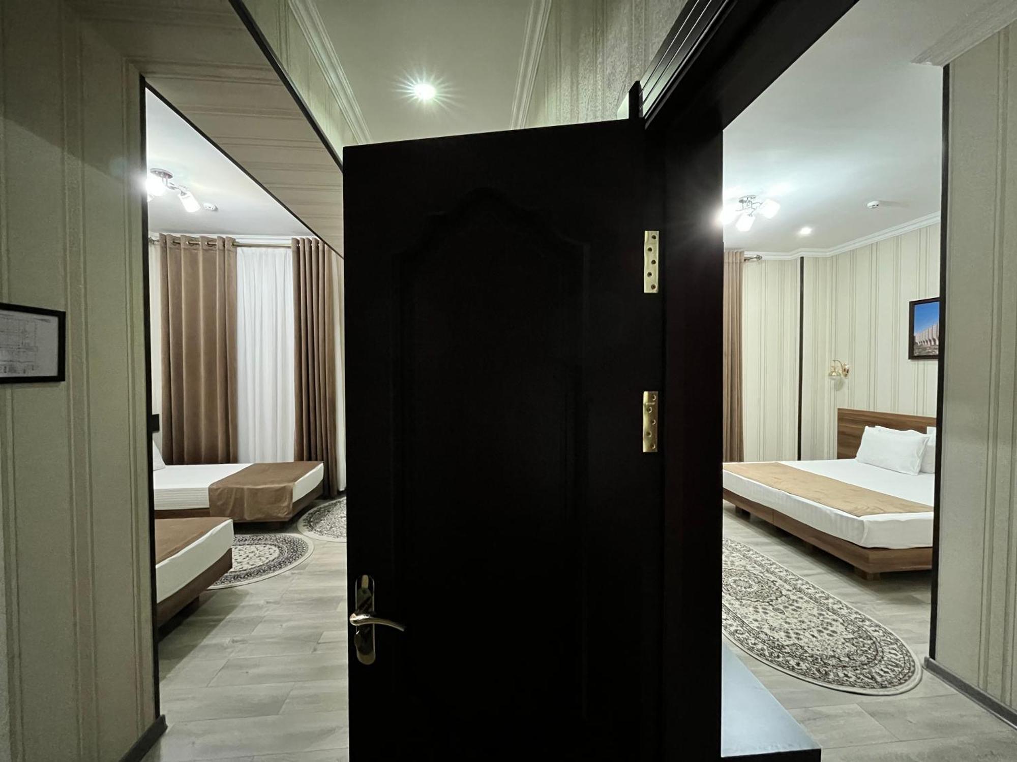 Garden Plaza Bukhara Hotel Bagian luar foto